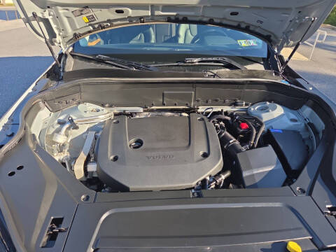 2025 Volvo XC90 B6 Plus Bright Theme 7P