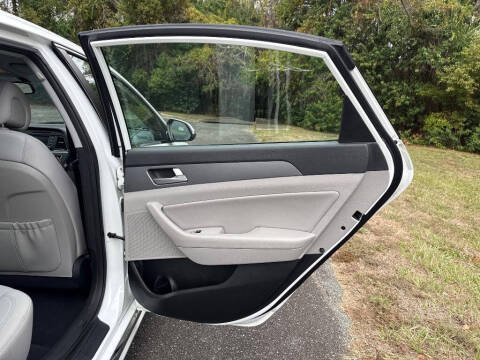 2016 Hyundai Sonata Hybrid SE