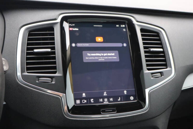 2023 Volvo XC90 B5 Core