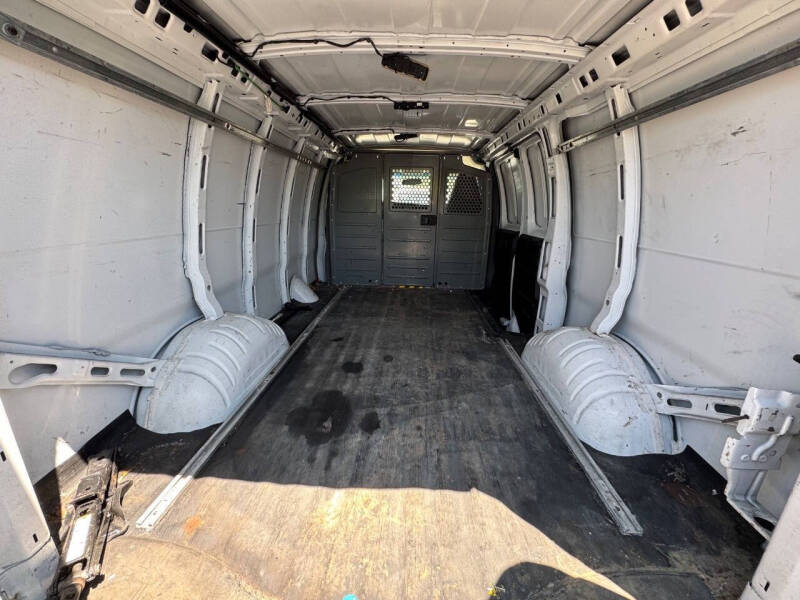 2018 GMC Savana 2500