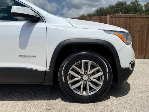 2017 GMC Acadia SLE-2