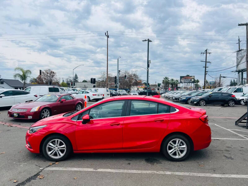 2018 Chevrolet Cruze LT Auto