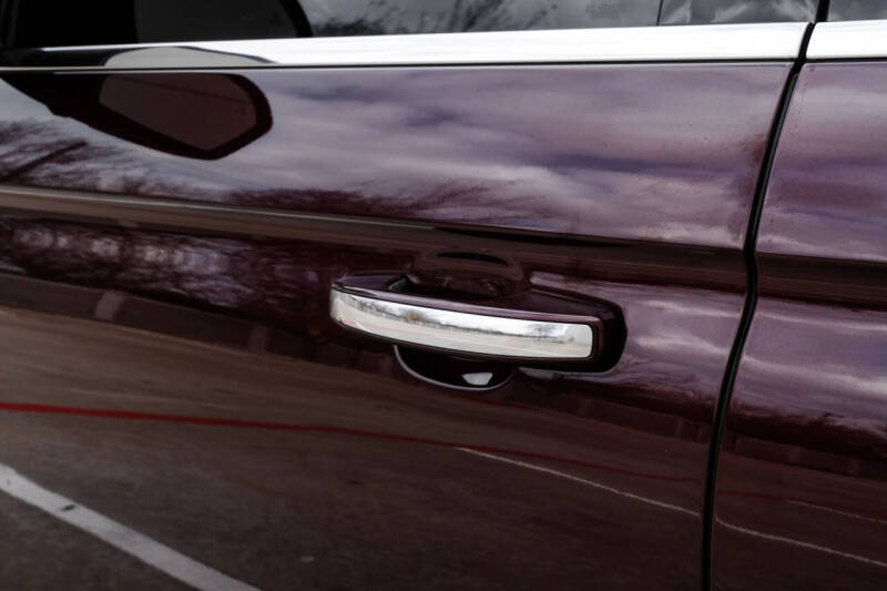 2019 Lincoln Navigator Select