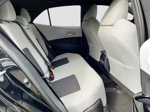 2025 Toyota Corolla Hatchback SE