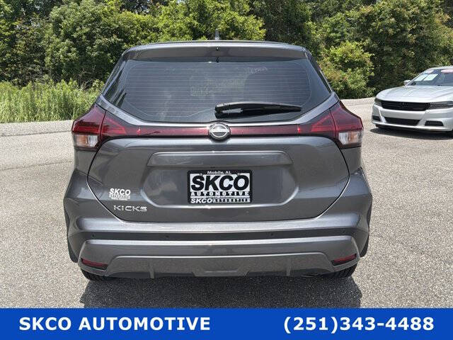 2023 Nissan Kicks S