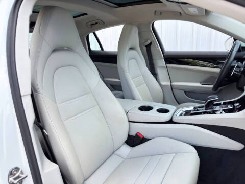 2023 Porsche Panamera 4S E-Hybrid