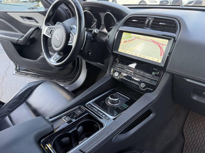 2020 Jaguar F-PACE S