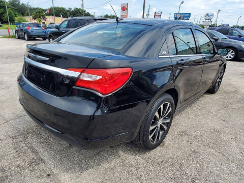 2014 Chrysler 200 Touring