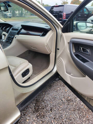 2011 Ford Taurus SEL