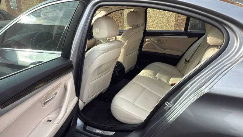 2015 BMW 5 Series 528i xDrive