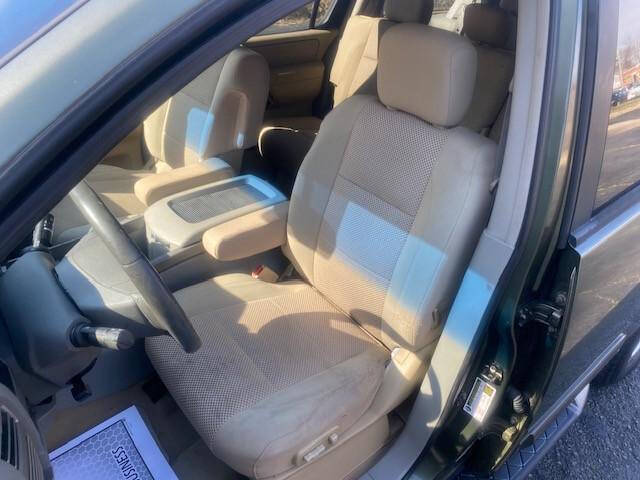 2004 Nissan Armada SE