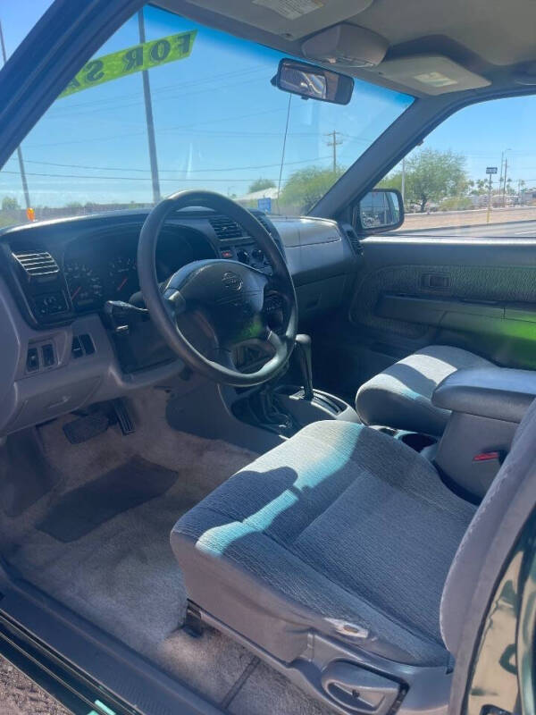 2000 Nissan Frontier XE