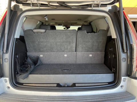 2017 Cadillac Escalade Luxury