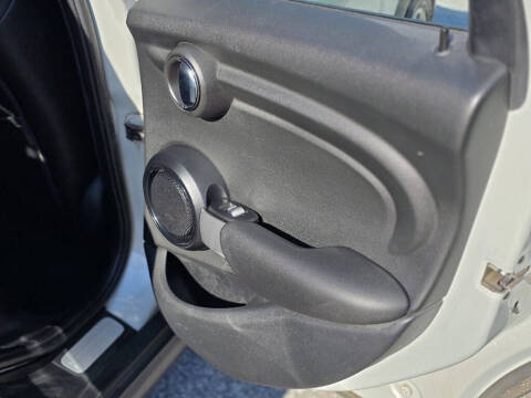 2015 MINI Hardtop 4 Door Cooper