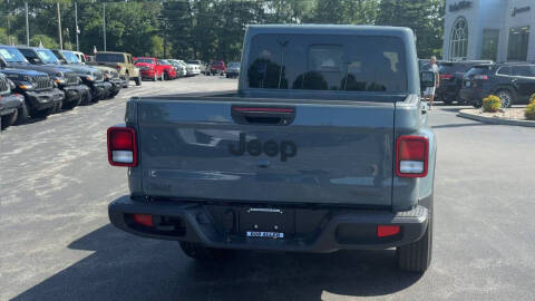 2026 Jeep Gladiator Sahara