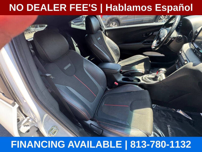 2019 Hyundai Veloster 2.0L Premium