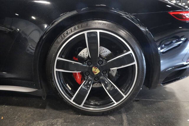 2017 Porsche 911 Carrera 4S