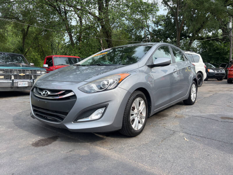 Morelia Auto Sales & Service Car Dealer in Maywood, IL