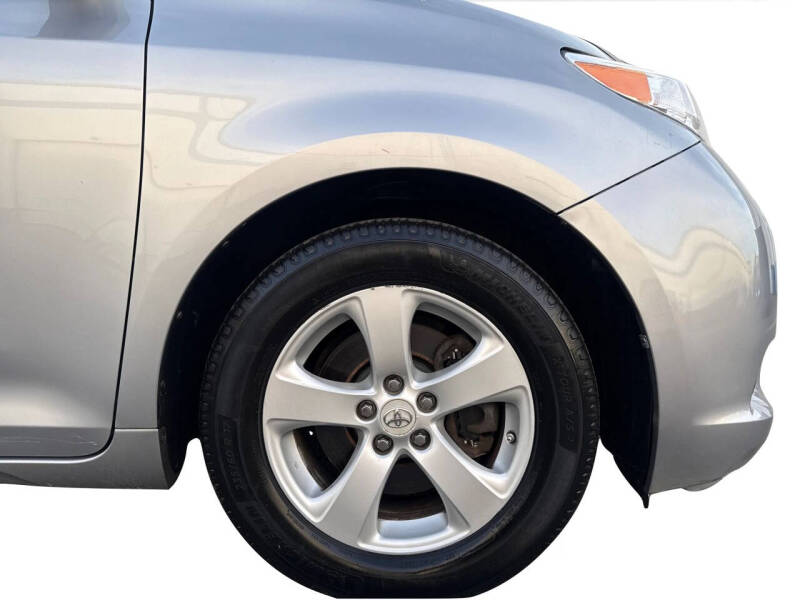 2011 Toyota Sienna