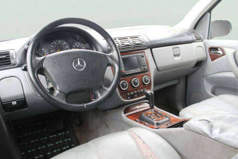 2002 Mercedes-Benz M-Class ML 320