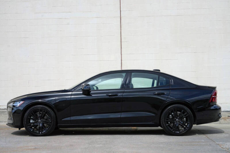 2024 Volvo S60 Recharge T8 Plus Black Edition