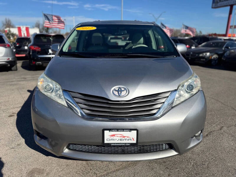 2012 Toyota Sienna