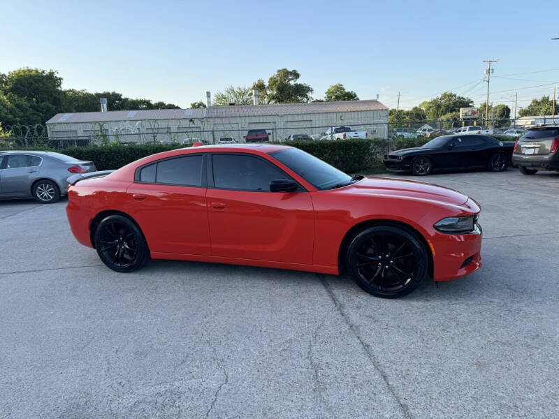 2016 Dodge Charger SXT