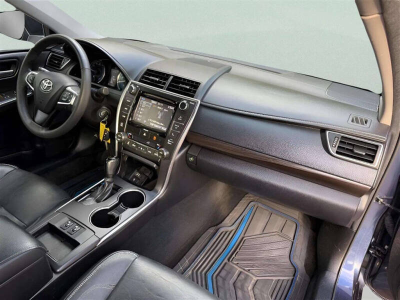 2017 Toyota Camry XLE