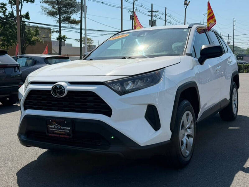 2020 Toyota RAV4 LE