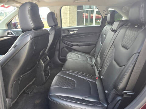 2023 Ford Edge Titanium