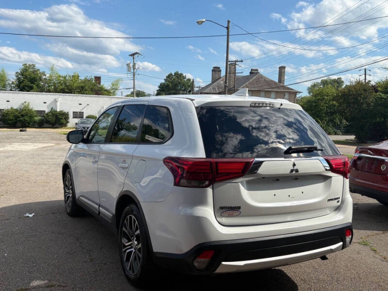2018 Mitsubishi Outlander SE