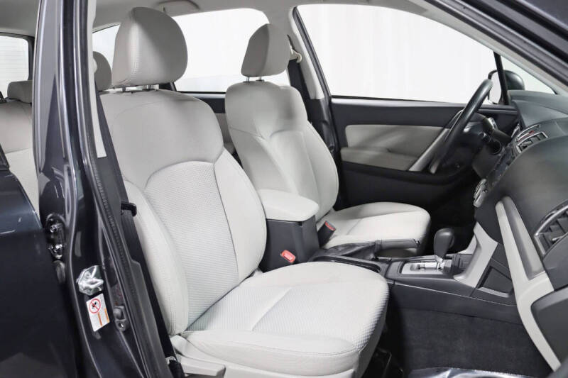 2016 Subaru Forester 2.5i