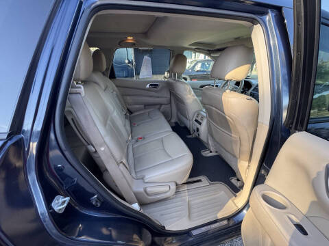 2014 Nissan Pathfinder SL