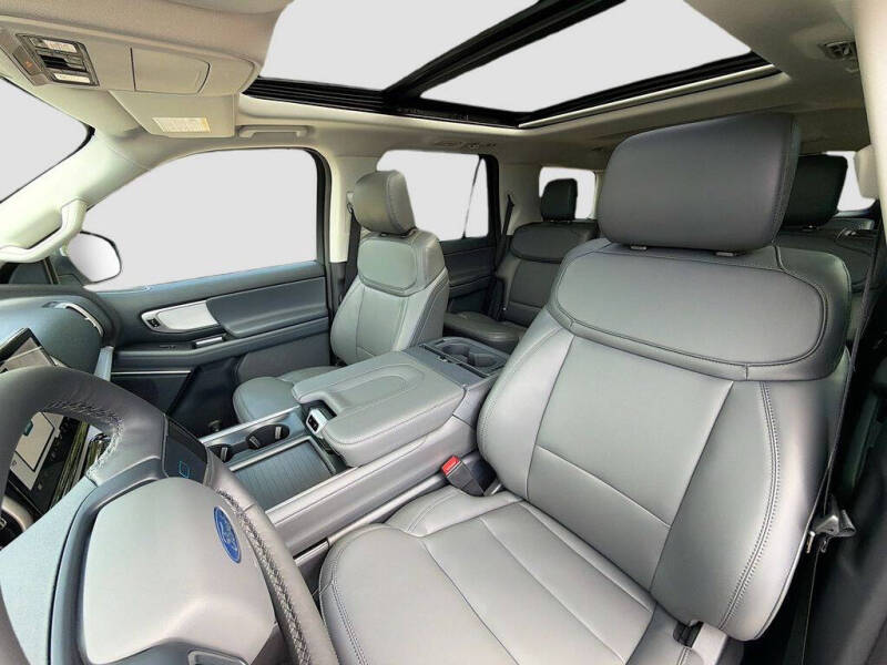 2026 Ford Expedition Active