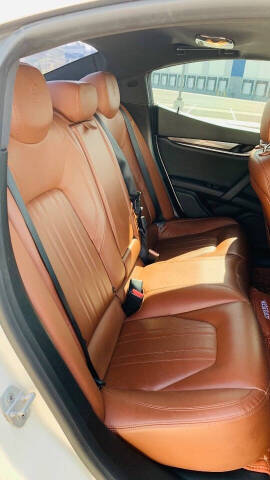 2015 Maserati Ghibli