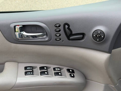 2011 Kia Sedona EX