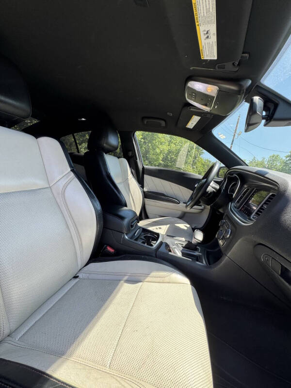 2018 Dodge Charger SXT Plus