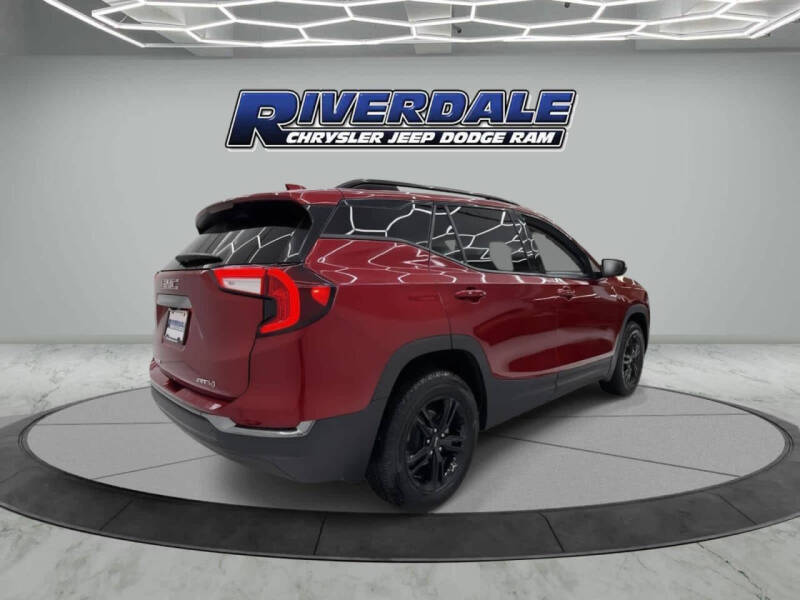 2023 GMC Terrain AT4