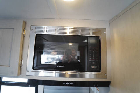 2022 Prime Time RV Tracer Ultra-Lite  24 DBS