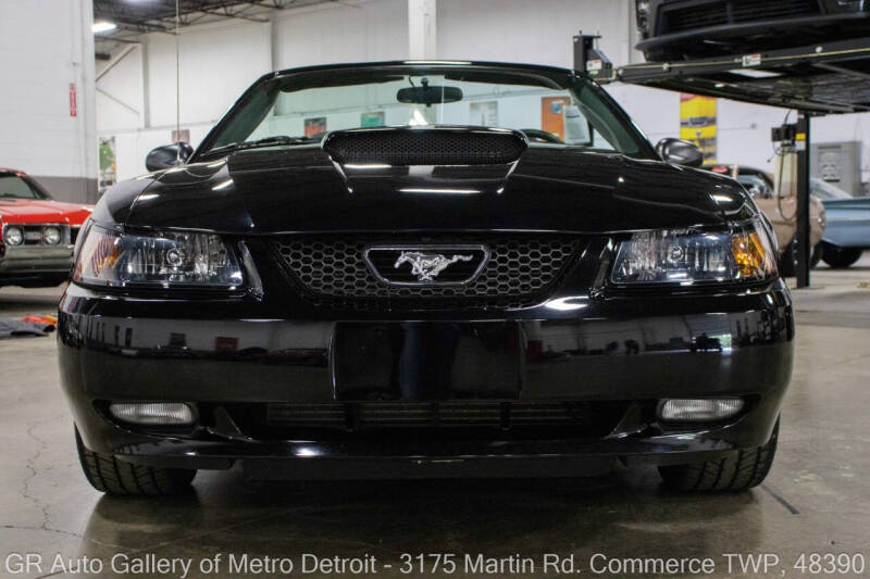 2004 Ford Mustang GT Deluxe