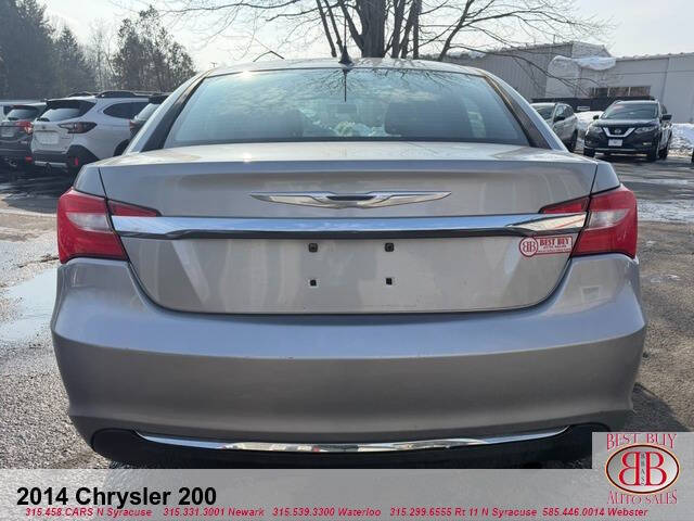 2014 Chrysler 200 Touring