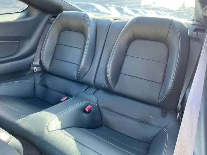 2015 Ford Mustang EcoBoost Premium