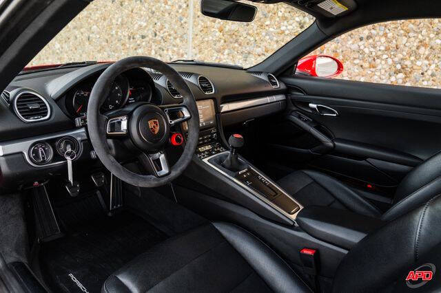 2018 Porsche 718 Cayman