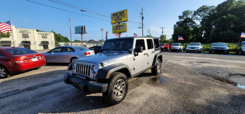 2015 Jeep Wrangler Unlimited Rubicon's photo