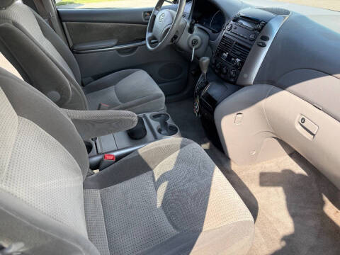 2007 Toyota Sienna LE 7-Passenger
