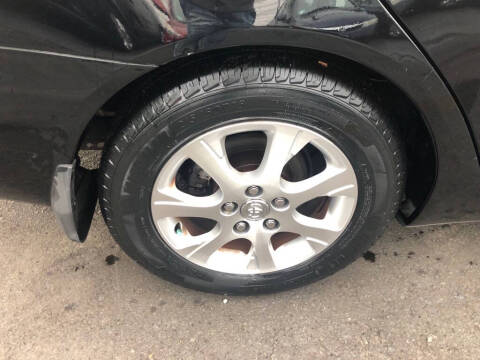 2005 Toyota Camry LE V6