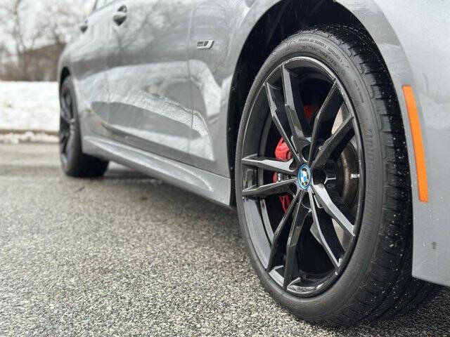 2023 BMW 3 Series 330e xDrive