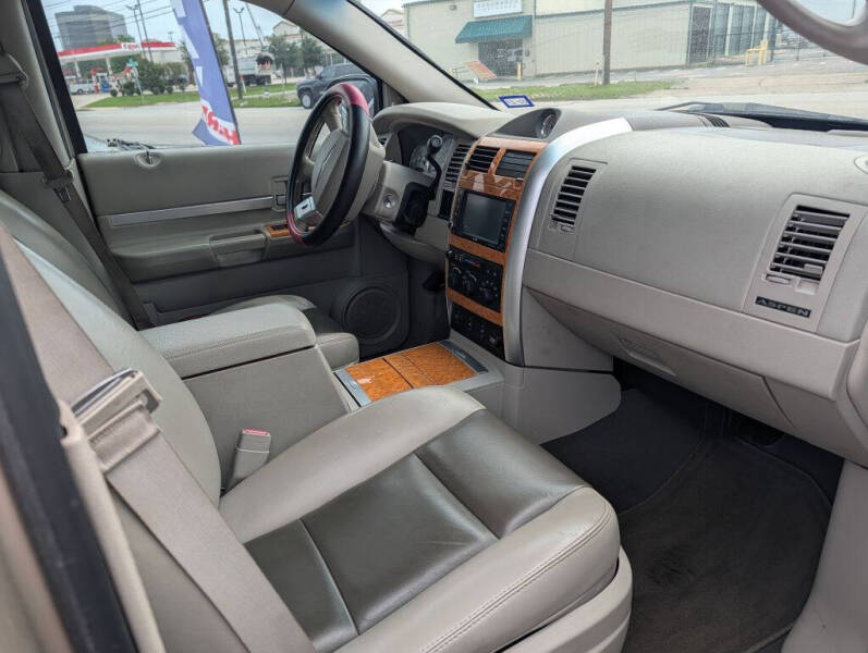 2008 Chrysler Aspen Limited