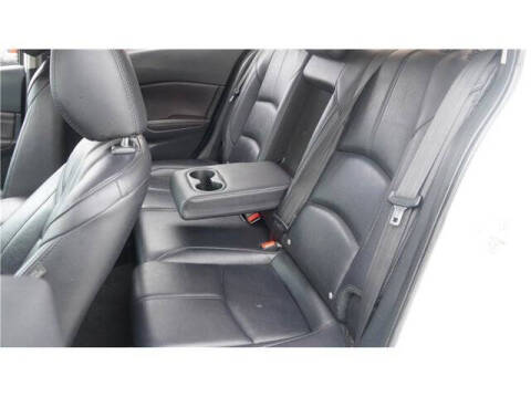 2018 Mazda MAZDA3 Touring