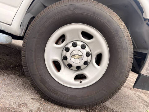 2022 Chevrolet Express 2500